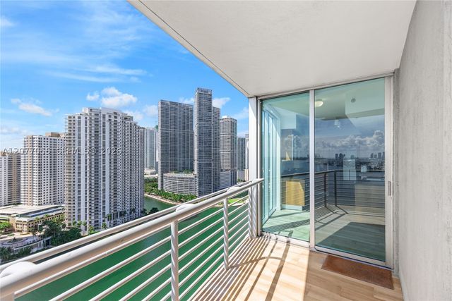 325 S Biscayne Blvd 2723, Miami, FL 33131