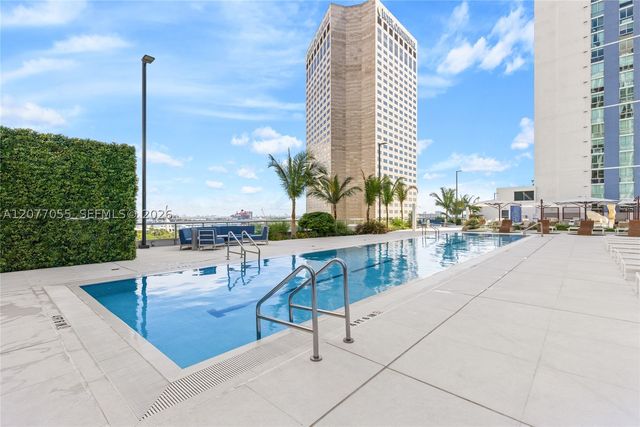 325 S Biscayne Blvd 2723, Miami, FL 33131