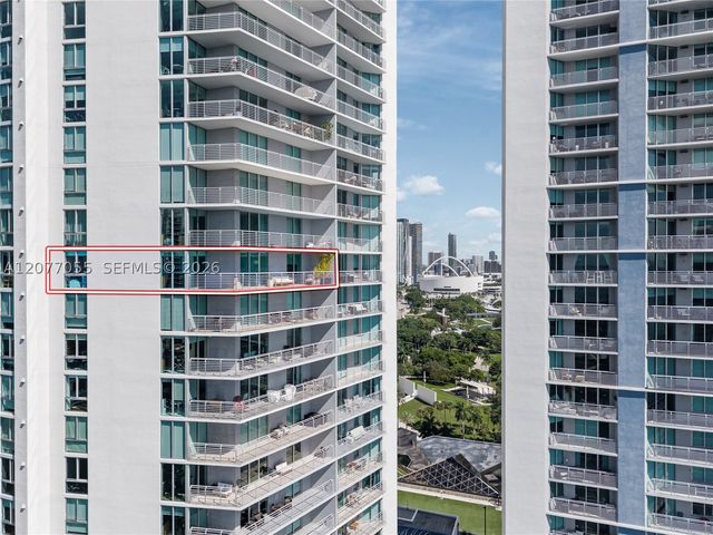 325 S Biscayne Blvd 2723, Miami, FL 33131