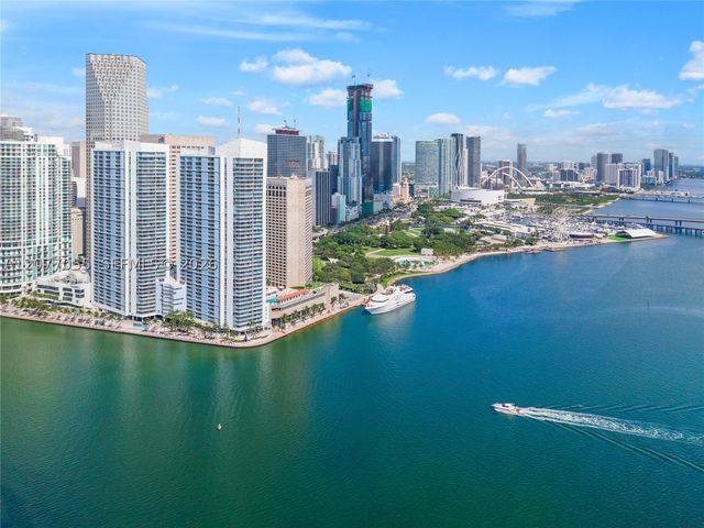 325 S Biscayne Blvd 2723, Miami, FL 33131
