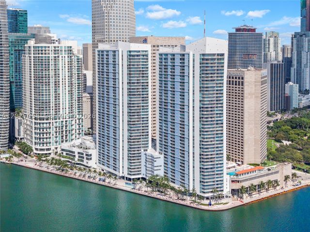325 S Biscayne Blvd 2723, Miami, FL 33131