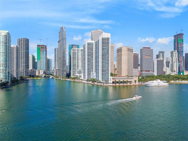 325 S Biscayne Blvd 2723, Miami, FL 33131