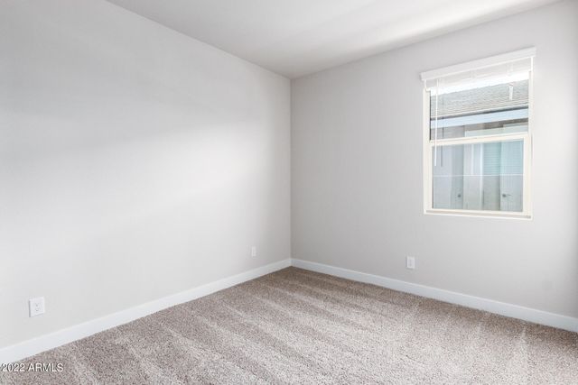 8526 S 69TH Lane, Laveen, AZ 85339