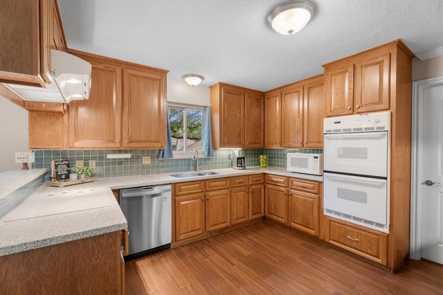 16106 Capri Drive, Jersey Village, TX 77040