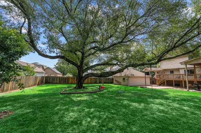 16106 Capri Drive, Jersey Village, TX 77040