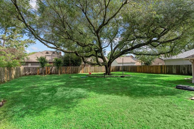 16106 Capri Drive, Jersey Village, TX 77040