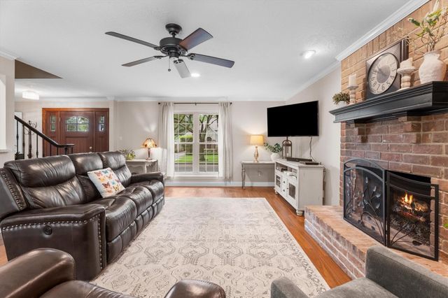 16106 Capri Drive, Jersey Village, TX 77040