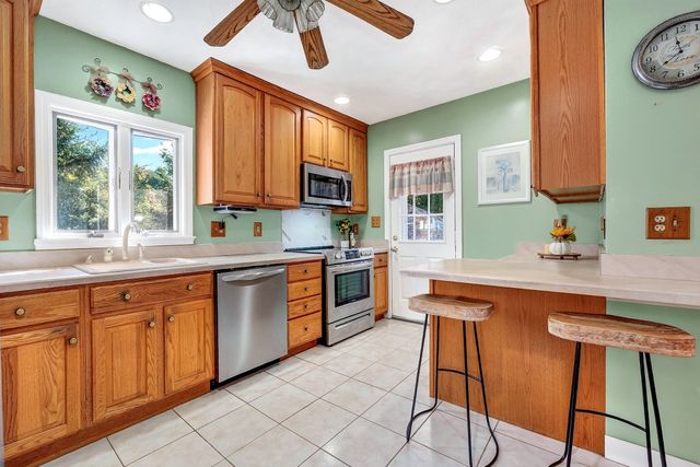 9 Cottage Street, Melrose, MA 02176