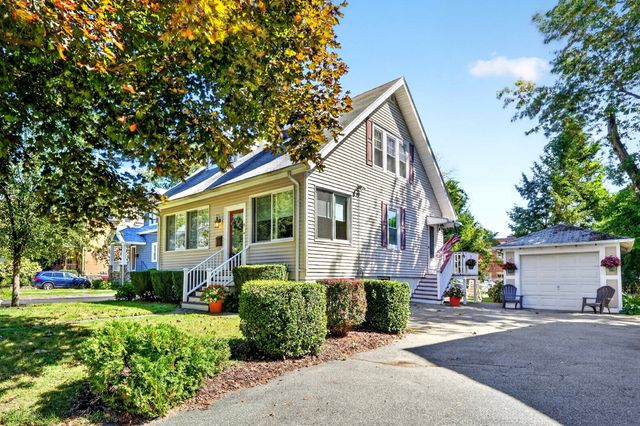 9 Cottage Street, Melrose, MA 02176