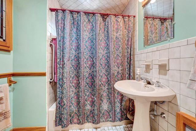 9 Cottage Street, Melrose, MA 02176