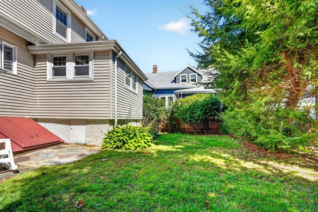 9 Cottage Street, Melrose, MA 02176