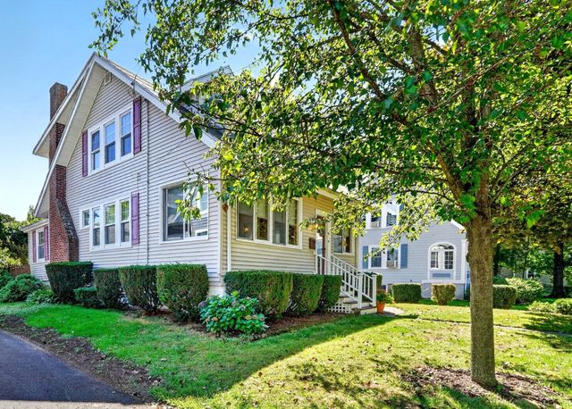 9 Cottage Street, Melrose, MA 02176