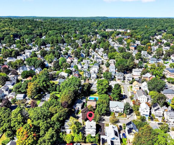 9 Cottage Street, Melrose, MA 02176