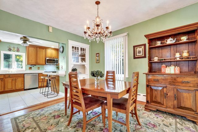 9 Cottage Street, Melrose, MA 02176