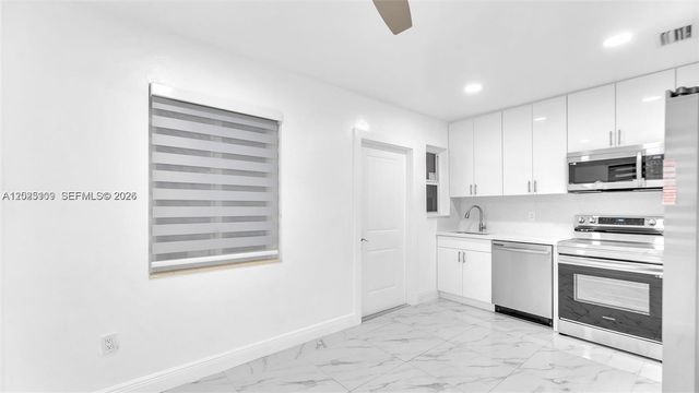 3375 SW 1st St, Miami, FL 33135
