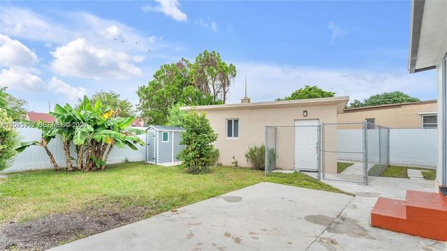 3375 SW 1st St, Miami, FL 33135