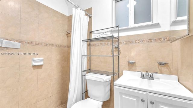 3375 SW 1st St, Miami, FL 33135