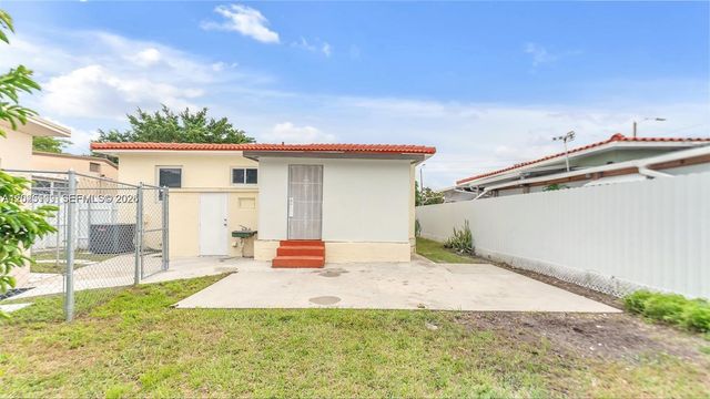 3375 SW 1st St, Miami, FL 33135