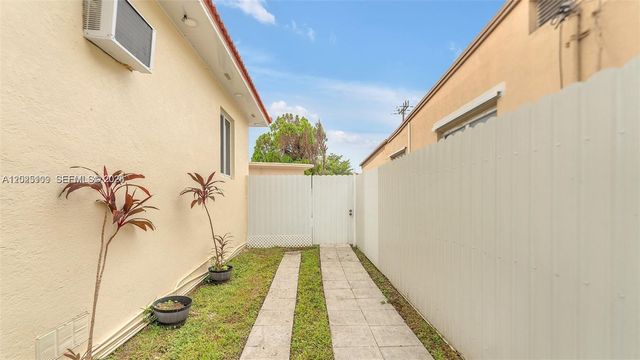 3375 SW 1st St, Miami, FL 33135