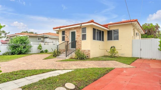 3375 SW 1st St, Miami, FL 33135