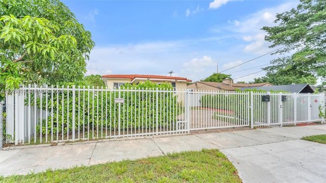 3375 SW 1st St, Miami, FL 33135