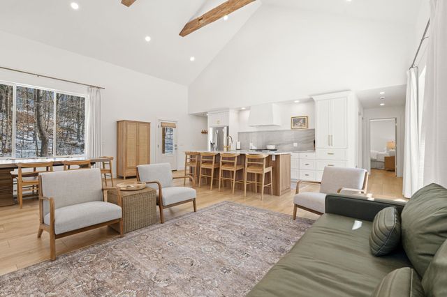 6848 E Lake Bluffs Drive, Traverse City, MI 49684