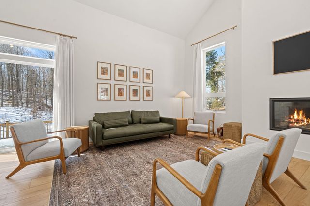 6848 E Lake Bluffs Drive, Traverse City, MI 49684