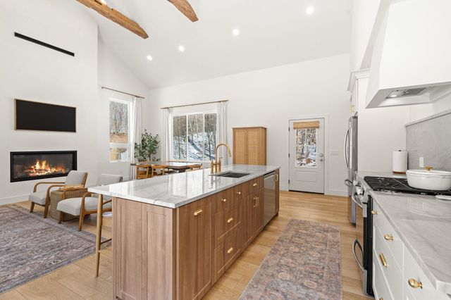 6848 E Lake Bluffs Drive, Traverse City, MI 49684