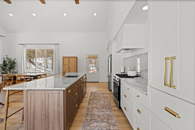 6848 E Lake Bluffs Drive, Traverse City, MI 49684