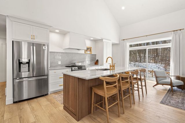 6848 E Lake Bluffs Drive, Traverse City, MI 49684