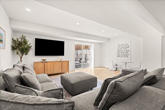 6848 E Lake Bluffs Drive, Traverse City, MI 49684