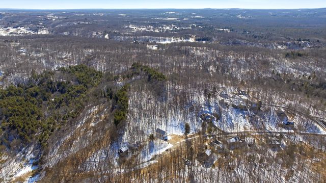 6848 E Lake Bluffs Drive, Traverse City, MI 49684