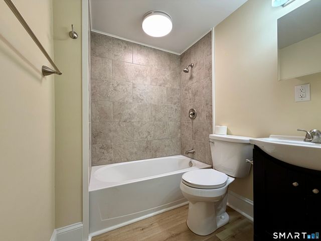 117 West Street, Manchester, CT 06040