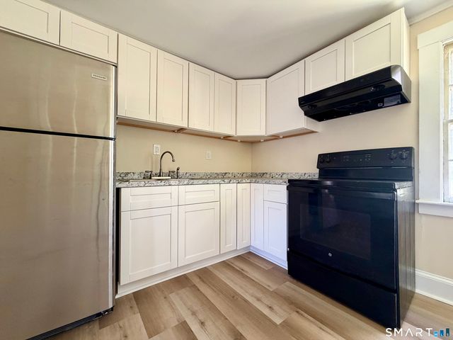 117 West Street, Manchester, CT 06040