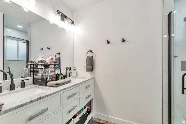 6816 S NORMANDY CIR, Midvale, UT 84047