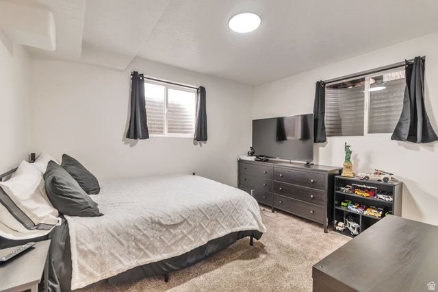 6816 S NORMANDY CIR, Midvale, UT 84047