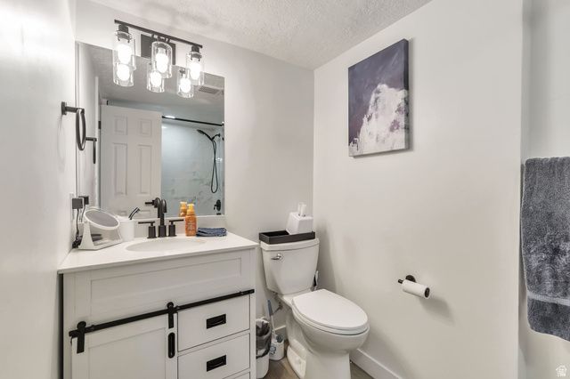6816 S NORMANDY CIR, Midvale, UT 84047