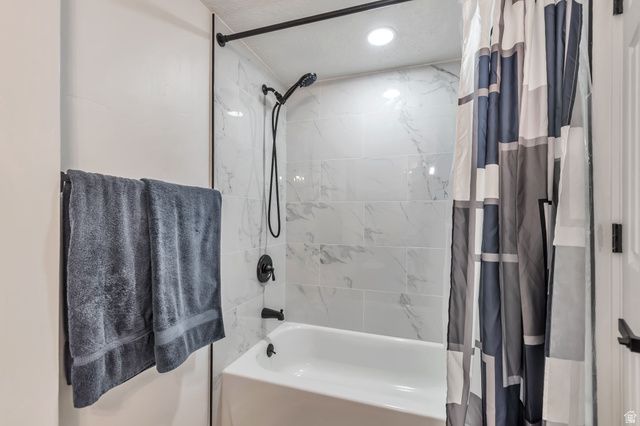 6816 S NORMANDY CIR, Midvale, UT 84047