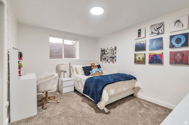 6816 S NORMANDY CIR, Midvale, UT 84047