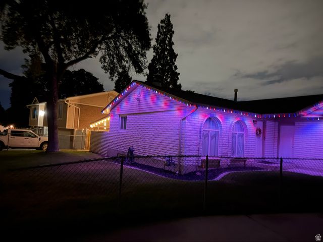 6816 S NORMANDY CIR, Midvale, UT 84047