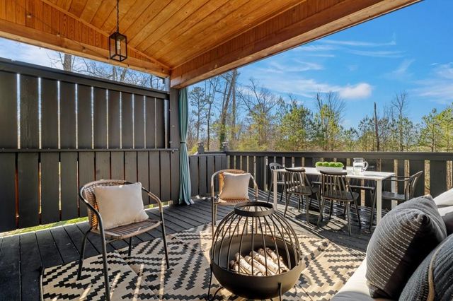 319 Scarlett Lane, Woodstock, GA 30188