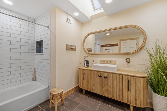 29 South Watch Road, Meredith, NH 03253