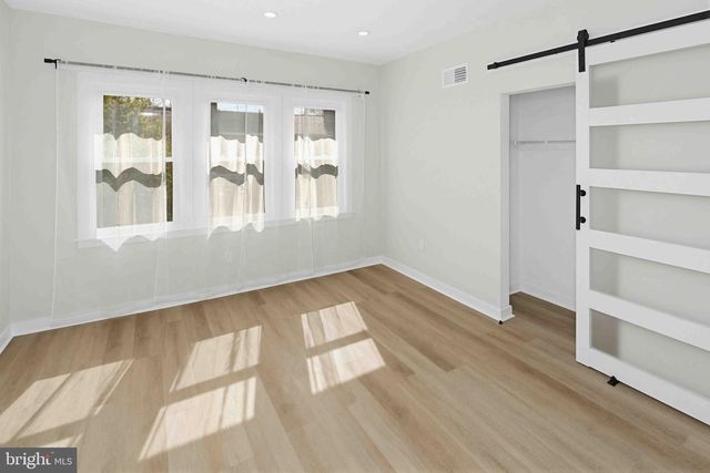 5824 N MARSHALL ST, Philadelphia, PA 19120