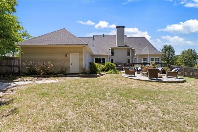 2169 NE Indian Shoals Drive, Loganville, GA 30052