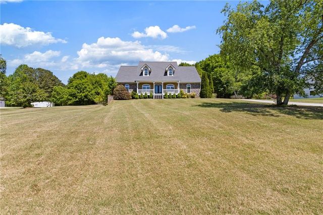 2169 NE Indian Shoals Drive, Loganville, GA 30052