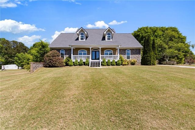 2169 NE Indian Shoals Drive, Loganville, GA 30052
