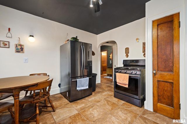 119 N MAPLE Avenue, Morton, IL 61550