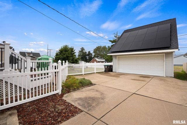 119 N MAPLE Avenue, Morton, IL 61550