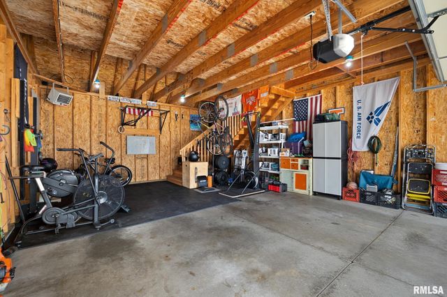 119 N MAPLE Avenue, Morton, IL 61550
