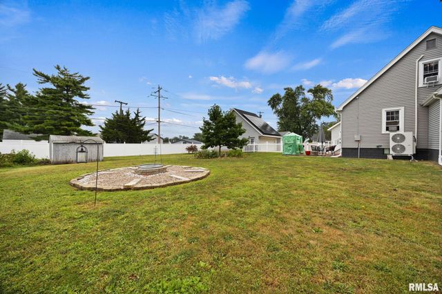 119 N MAPLE Avenue, Morton, IL 61550